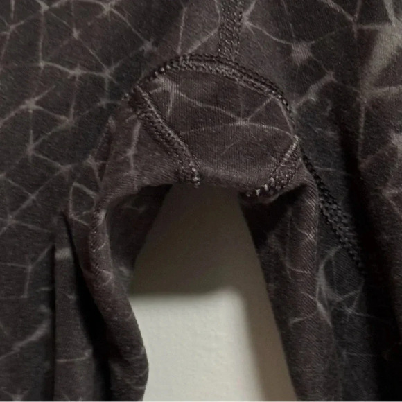 LULULEMON Wunder Under Crop II Luon  Star Crushed Coal Black Leggings Size 6 - Picture 6 of 9
